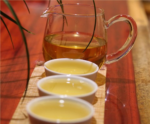 中吉号古树茶 - 纯麻黑2013