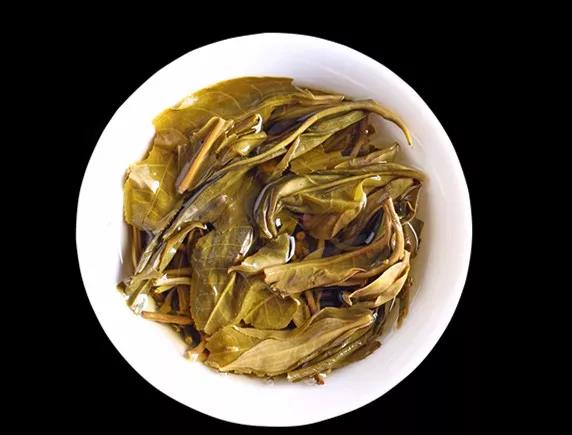 中吉號普洱茶孔雀青餅